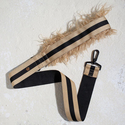 City dog leash fur in Rue Cambon, second view