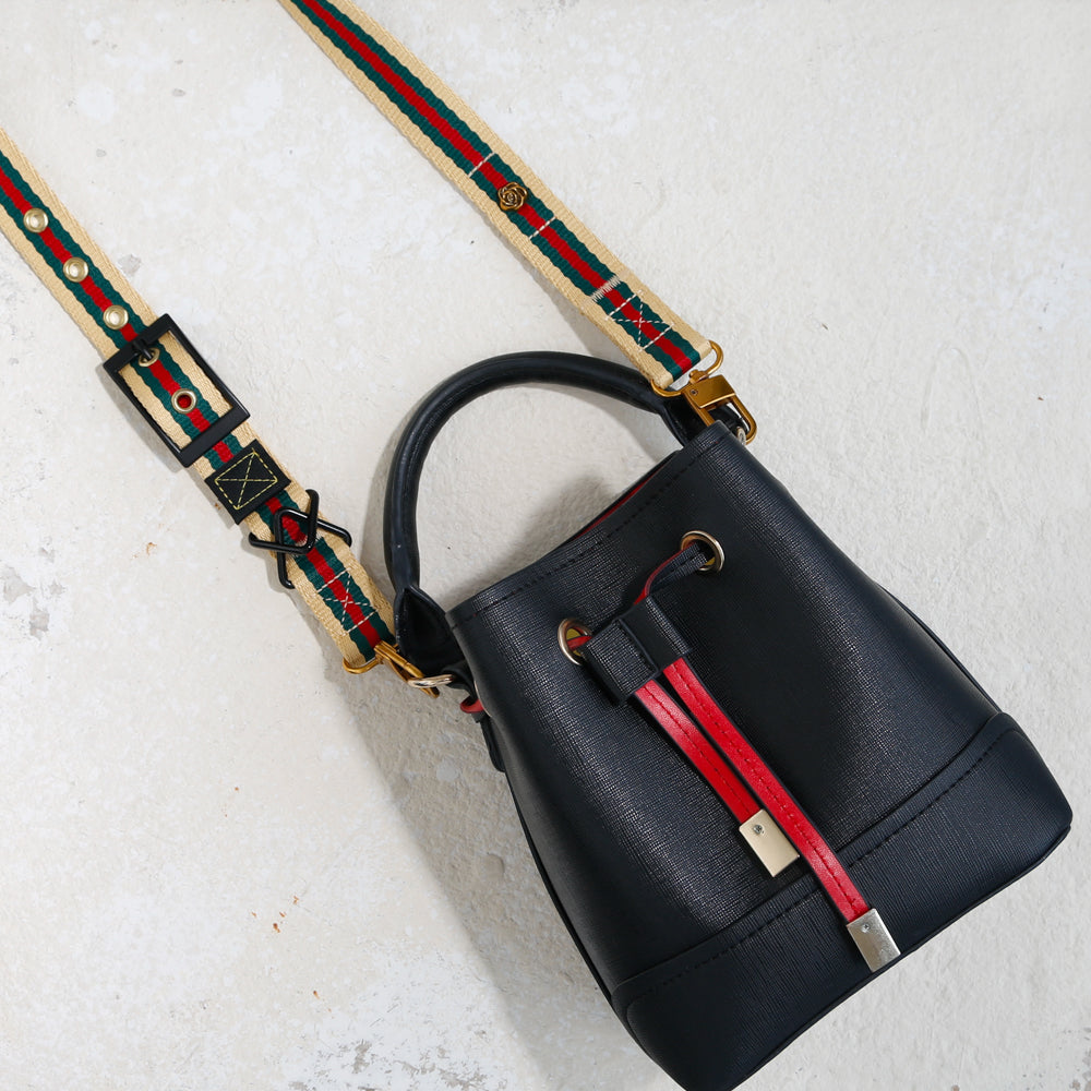 Le Classic bag strap in Rue St Jacques